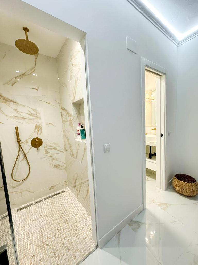 Apartamento En El Centro De Malaga Appartement Buitenkant foto